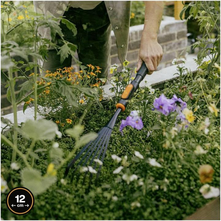 Actual product image Fiskars Small fan broom OneClick