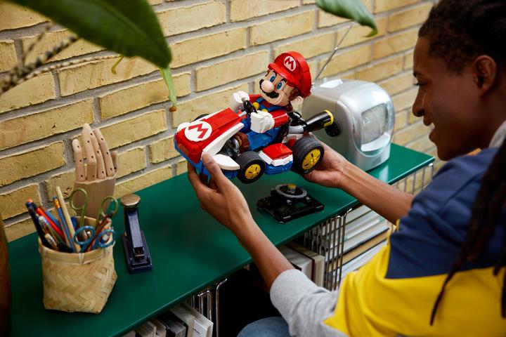 Actual product image LEGO Mario & Standard-Kart (72037, LEGO Super Mario, LEGO Rare Sets)