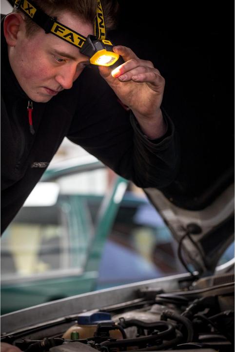 Actual product image Stanley ST.HEAD TORCH 200LM (200 lm)