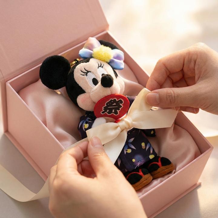 Actual product image Disney Store - Minnie plush key ring - Accessory