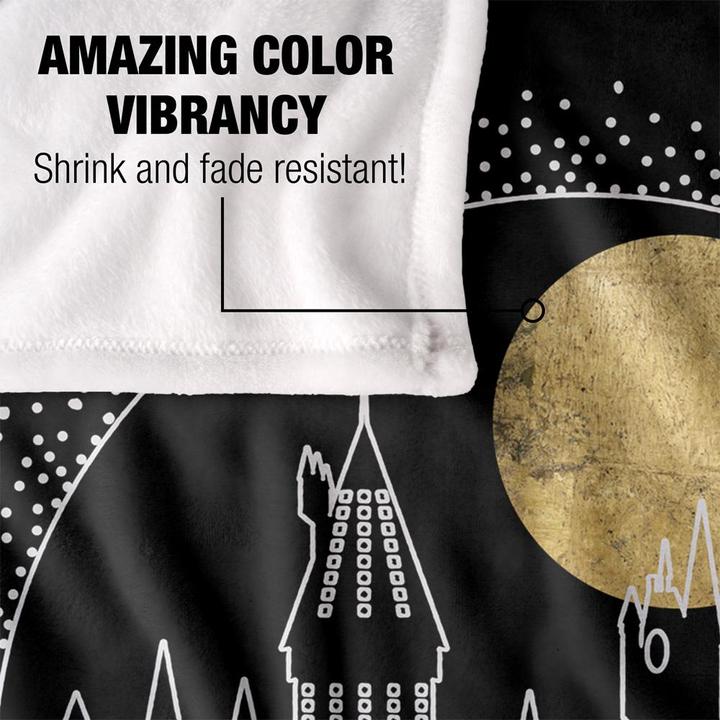 Actual product image Hogwarts Outline Blanket