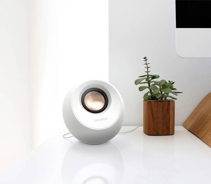 Actual product image Creative Pebble V3