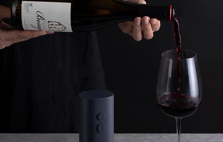 Actual product image Xiaomi Electric Wine Opener (Electric corkscrew)