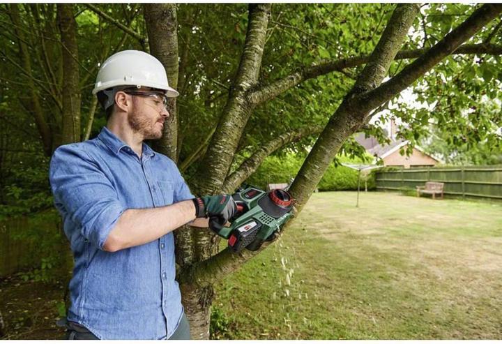 Actual product image Bosch Home & Garden Universal Chain (Battery chain saw)