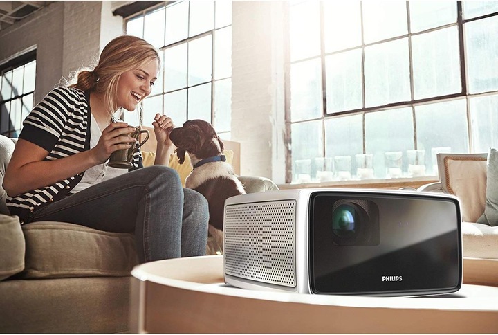 Produktbild Philips Screeneo S4 (Full HD, 1800 lm, 1.2:1)