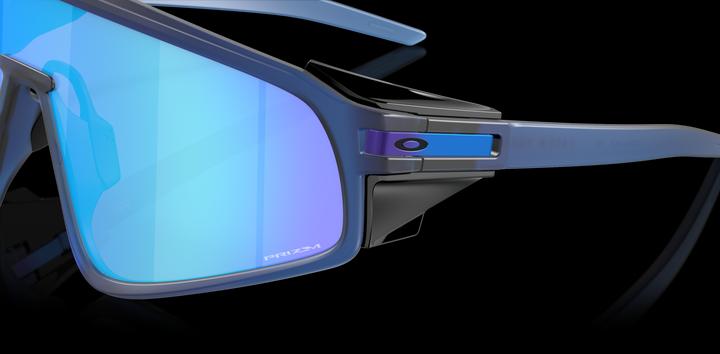 Image du produit Oakley Lunettes Latch Panel OlvInk / Prizm Tng (mat transparent navy, Prizm Sapphire)