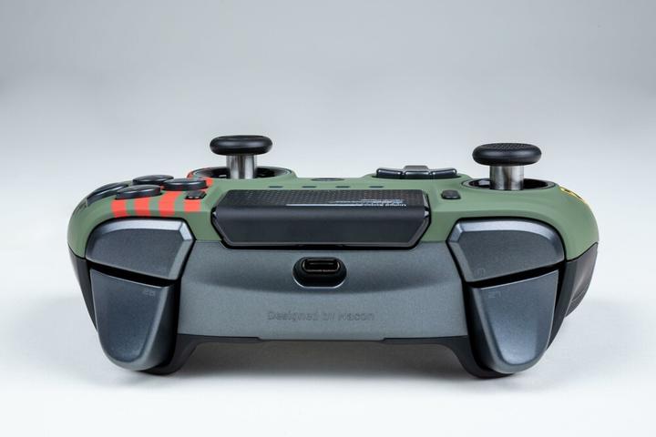 Actual product image Nacon Gaming Revolution Unlimited Pro Controller - Call Of Duty Black Ops Cold War Edition (PS4)