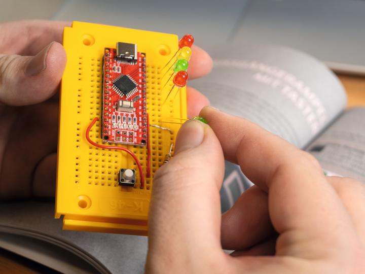 Actual product image Franzis Maker Kit for Arduino