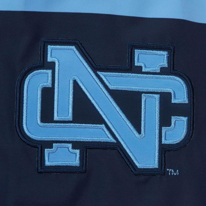 Actual product image Mitchell & Ness M&N Exploded Logo Warm Up Veste University of North Carolina (M)