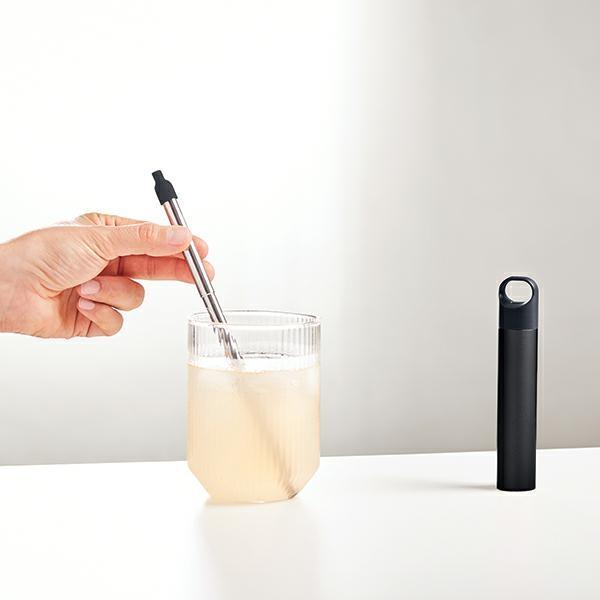 Actual product image Lexon Nomaday UV Straw Słomka wielokrotnego użytku z funkcją dezynfekcji UV czarny/black LL147N