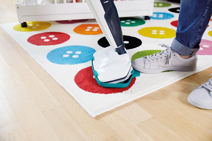 Actual product image Leifheit CleanTenso Upright Steam Cleaner (1200 W)