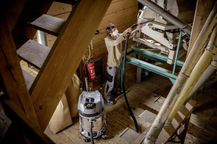 Actual product image Kärcher NT 75/1 Me Ec H Z22 1.667-331.0 (Wet dry vacuum cleaner)