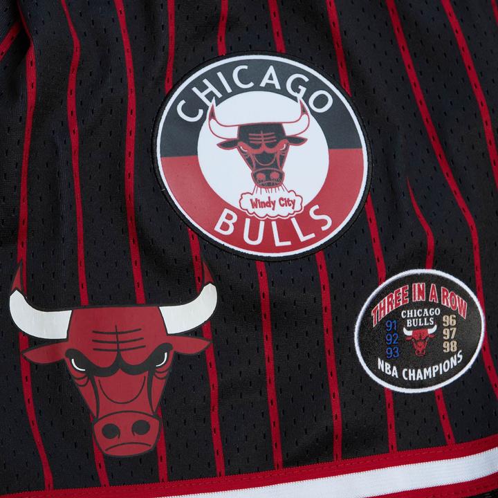 Actual product image Mitchell & Ness M&N Chicago Bulls City Collection Basketball Shorts - S (S)