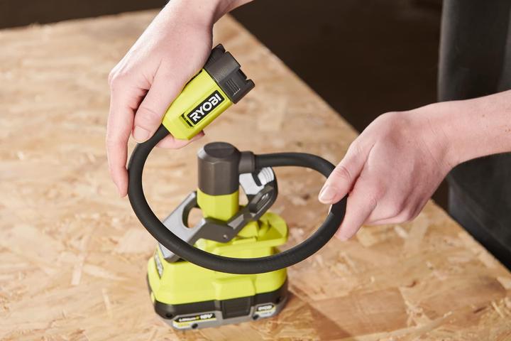 Actual product image Ryobi Rechargeable LED penlight (400 lm)