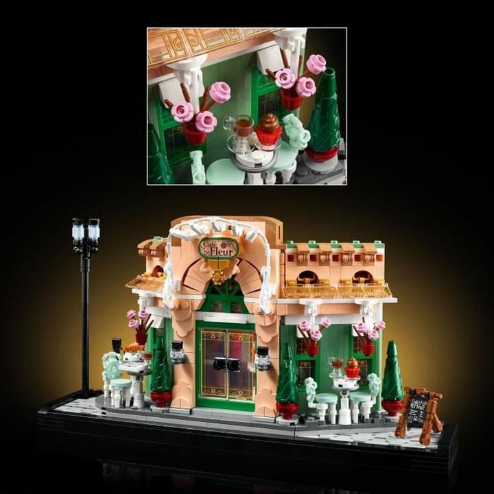 Actual product image LEGO French Café (10362, LEGO Icons)
