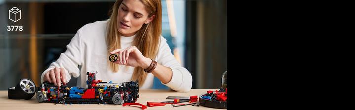 Actual product image LEGO Ferrari Daytona (42143, LEGO Technic)
