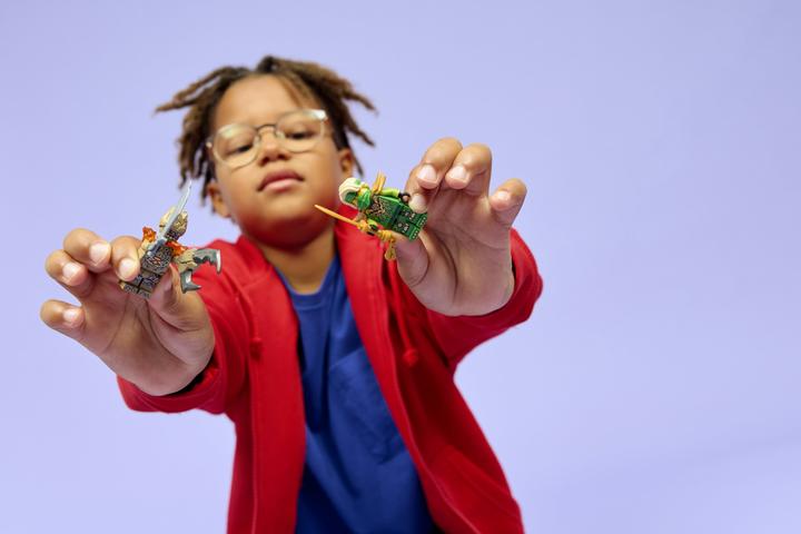 Produktbild LEGO Lloyd vs. Elementarmonster-Spinner (71850)