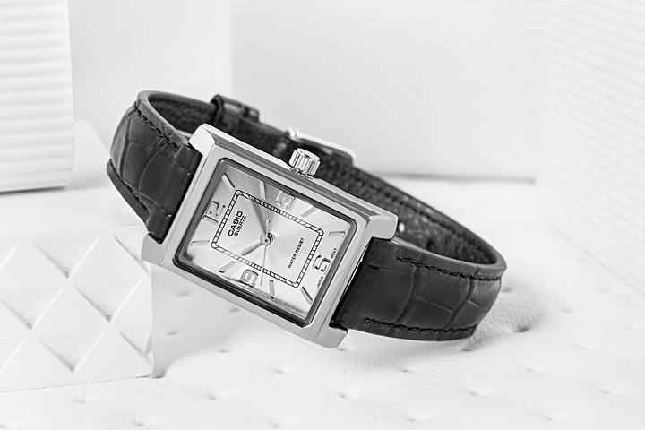 Produktbild Casio Damenuhr LTP-1234LL-7ADF + BOX