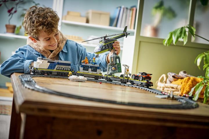 Immagine prodotto LEGO Attacco al treno della polizia (60508, LEGO City)