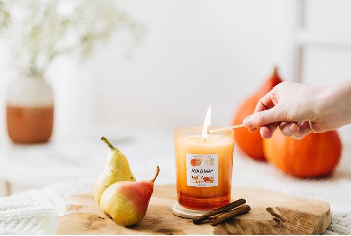 Produktbild Ava & May Duftkerze Pumpkin pie (180 g)