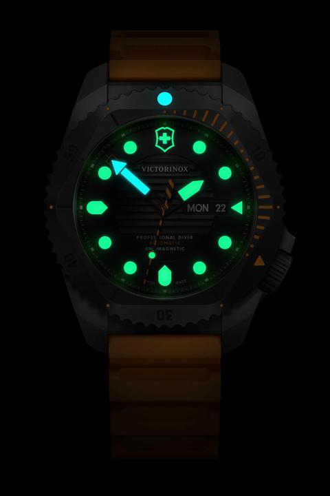Actual product image Victorinox Dive Pro Automatic (Diving watch, 43 mm)