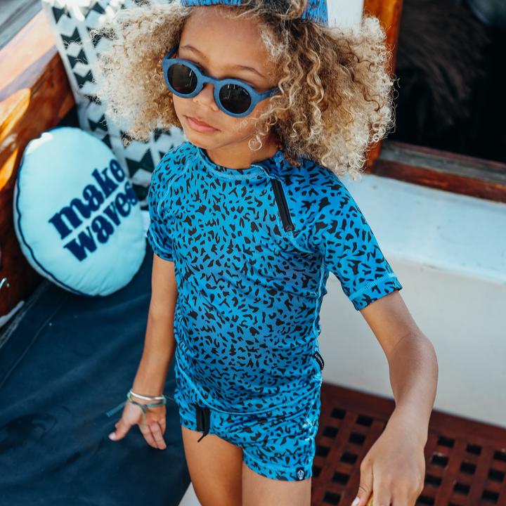Produktbild Beach & Bandits UV Badeshorts Blue Shark (98)