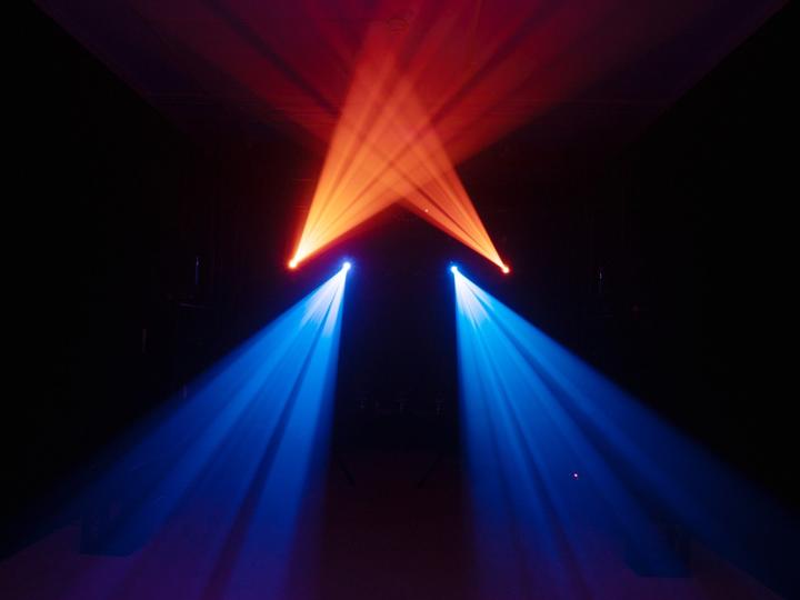 Image du produit Eurolite Barre de balayage LED Twin (Célibataire)