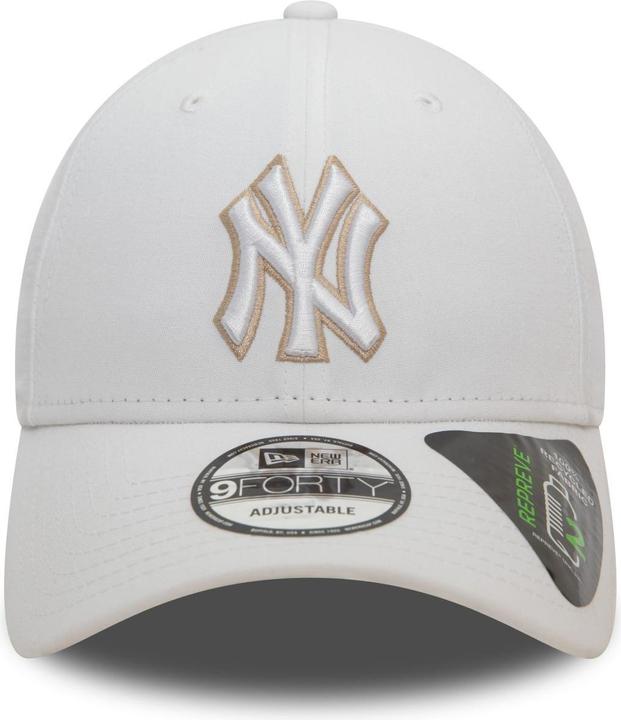 Actual product image New Era 9Forty Strapback Cap - OUTLINE New York Yankees