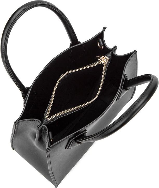 Actual product image Diana & Co 713-1Pt