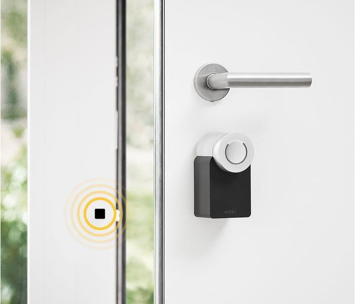 Actual product image Nuki 2.0 CH-cylinder Smart Lock + Bridge (Smartphone)