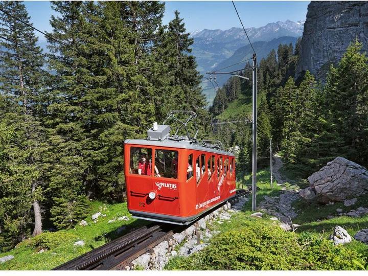 Produktbild Schweizer Eisenbahn 2026 (31.5 x 25 cm, Deutsch, Französisch, Italienisch, Englisch)