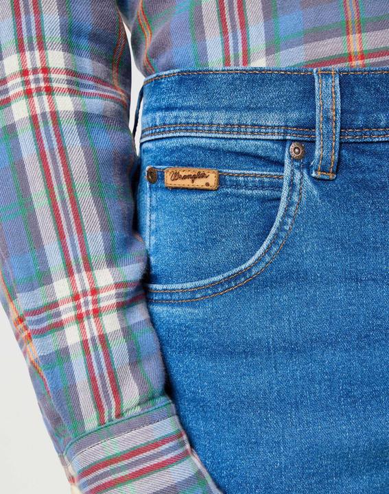 Actual product image Wrangler Texas Slim Jeans (W36/L32)