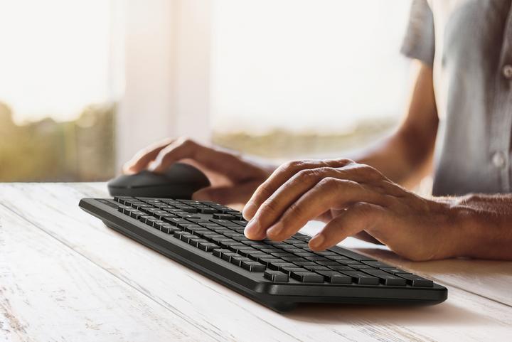 Actual product image ASUS CW100 KEYBOARD+MOUSE/BK/GE/105 (DE, Wireless)