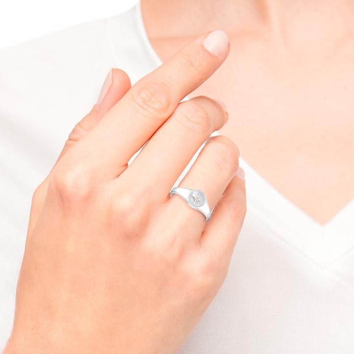 Produktbild S.Oliver Ringe für Damen, 925 Sterling Silber, Zirkonia synth., Perlmutt | Stern (56, 925 Silber)
