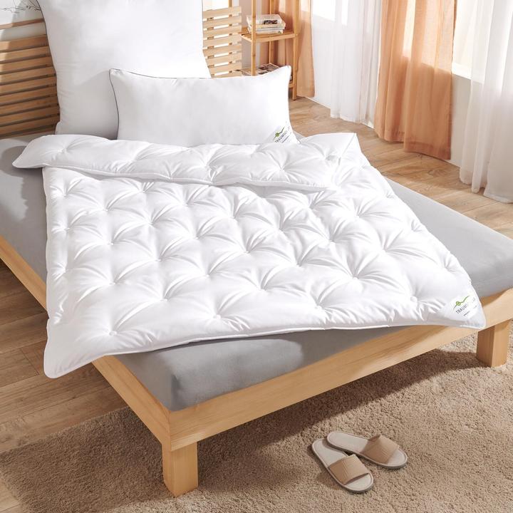 Actual product image Traumschlaf Down Touch medium (840 g, 140x200 cm, Polyester)