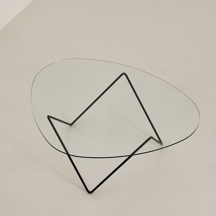 Produktbild Gubi Pedrera Couchtisch (106 x 86 x 38 cm)