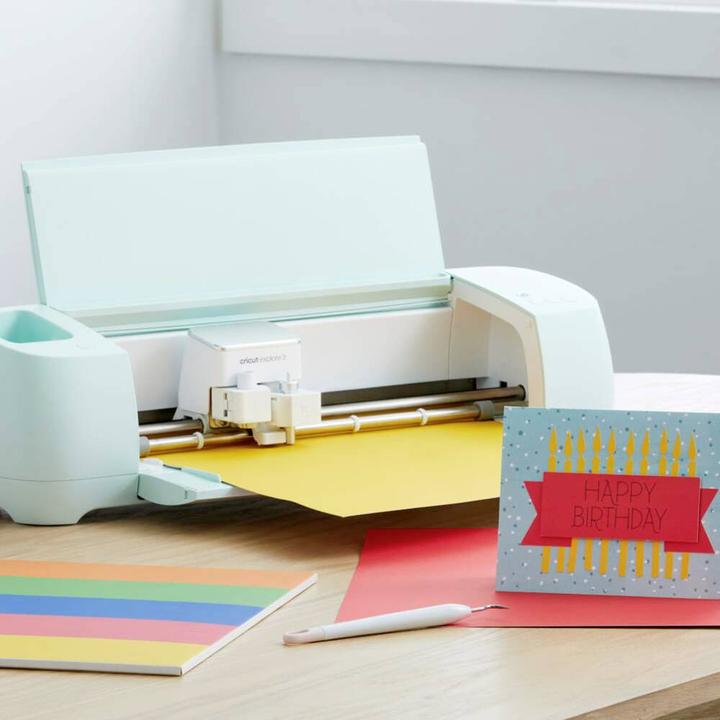 Produktbild Cricut Explore 3 + Starter-Bundle Schneideplotter Schnittbreite 305mm