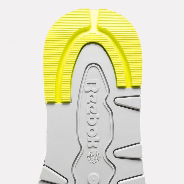 Actual product image Reebok Classic Leather Sneaker (42)