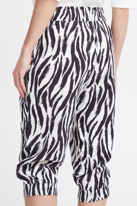 Actual product image B.young BYFALAKKA CAPRI PANTS 20813372 (40)