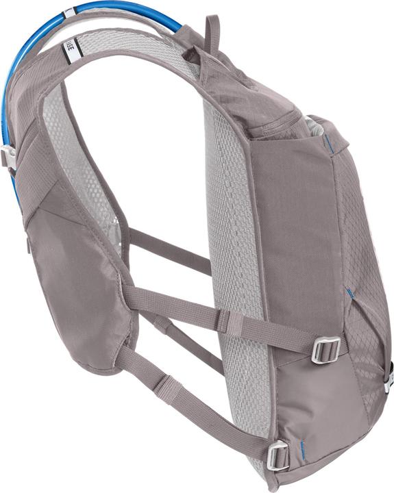 Actual product image Camelbak Chase Adventure 8 waistcoat for women (8 l)