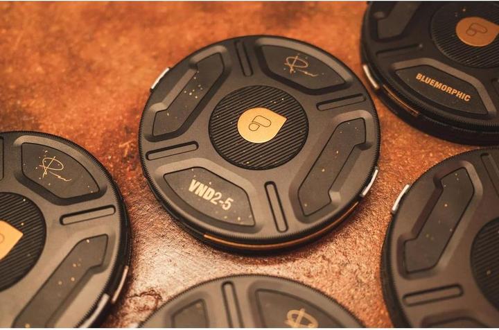 Image du produit PolarPro Filtre enfichable Helix 2/5 Stop VND Mist McKinnon Edition (Filtres d'effet)