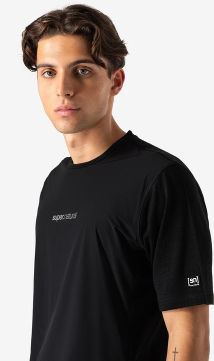 Actual product image Super Natural Windbreaker (S)