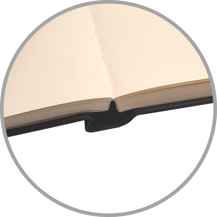 Actual product image Oxford Sketchbook (A4, Plain, Hardcover)