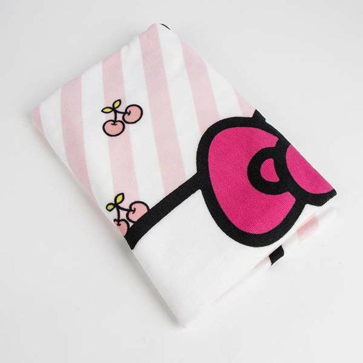 Produktbild Cerdá Hello Kitty microfibre beach towel (140 x 70 cm)