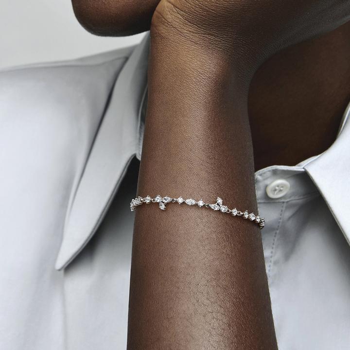 Actual product image Pandora Sparkling Herbarium Cluster Chain Bracelet (18 cm, Sterling silver)