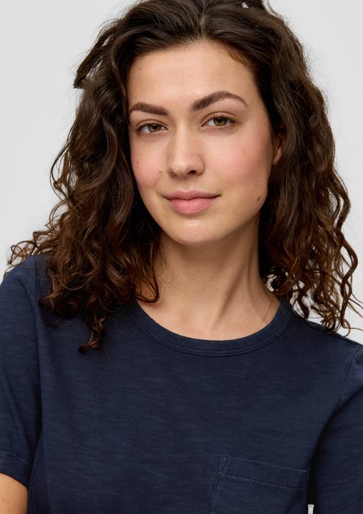 Image du produit S.Oliver T-Shirt Meliertes T-Shirt mit fixiertem Ärmel-Umschlag und Brusttasche (36)