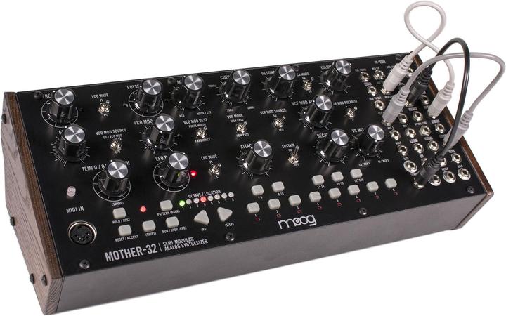 Moog Mother-32