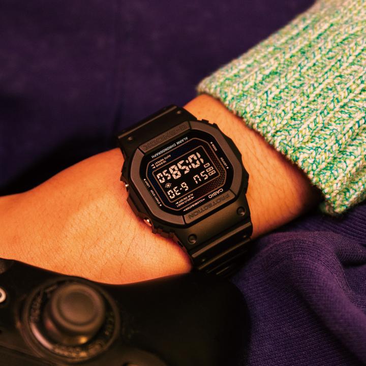 Image du produit G-Shock DW-5600RW-1ER Origin (Chronographe, 42.80 mm)