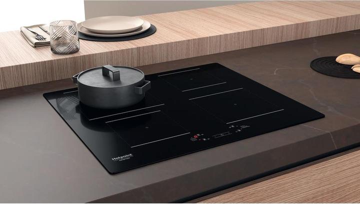 Actual product image Hotpoint HQ 5660S NE (59 cm, Induction hob)
