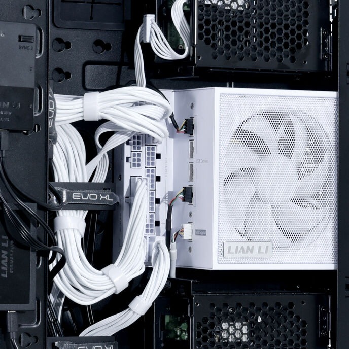 Actual product image Lian-Li Edge (850 W)